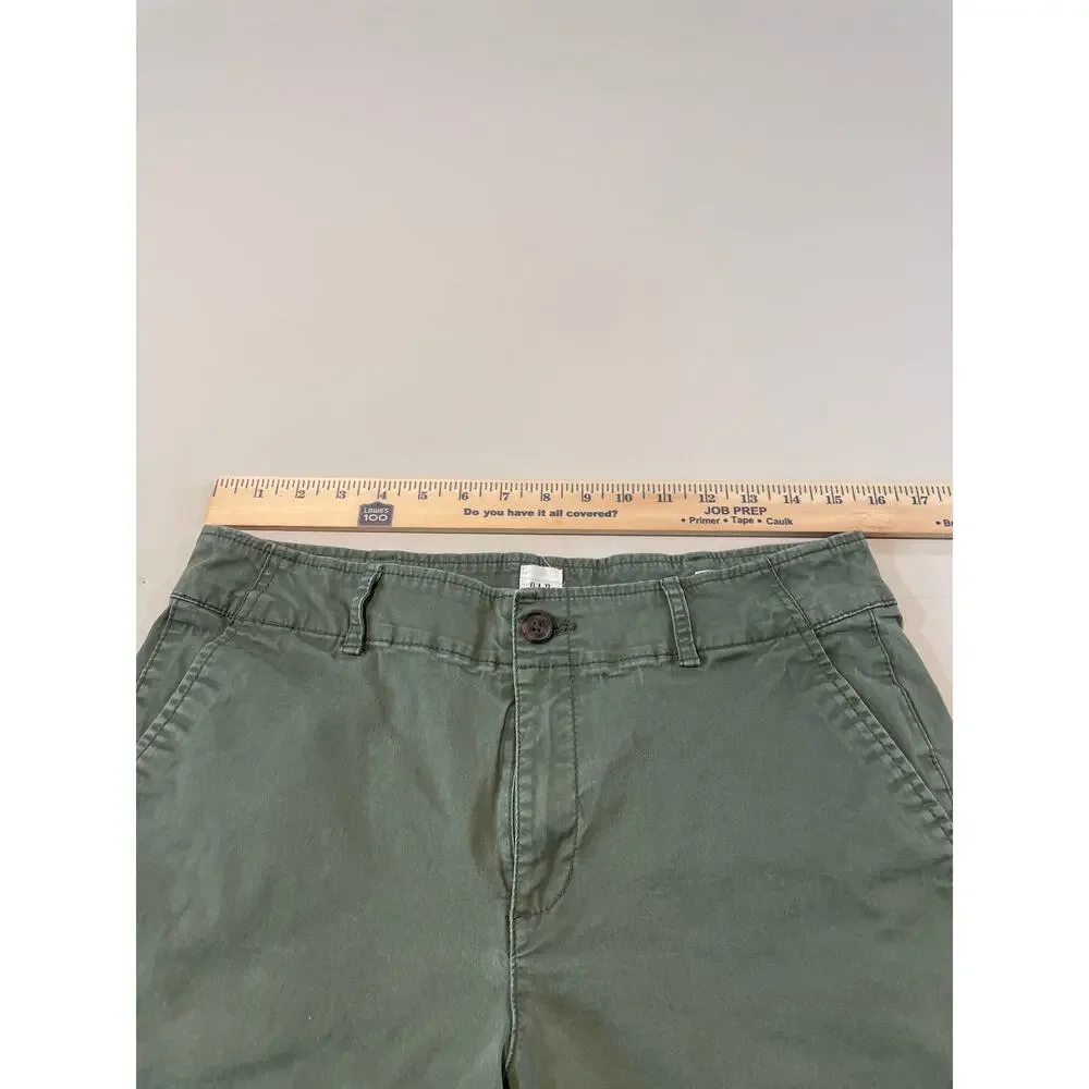 Gap Size 8 Olive Green Chino Shorts 5” Inseam